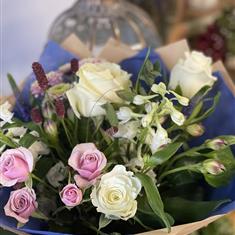 white bouquet (will have subtle colour accents)